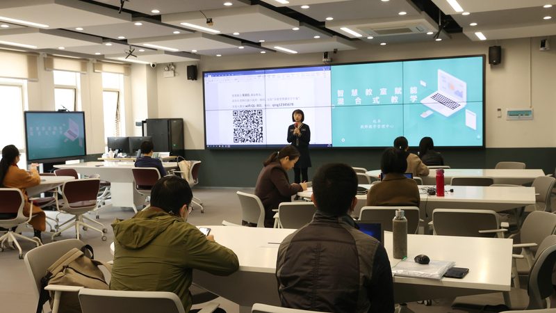 如何选择合适的考研专业课辅导老师：五大关键考量