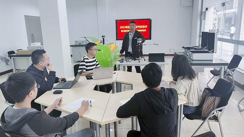 林德叉车培训基地：提升技能，迈向专业叉车操作之路