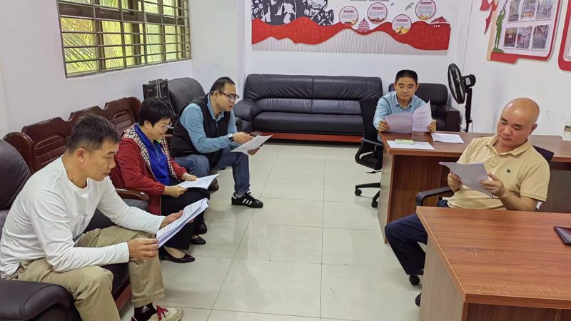 教材的编写质量直接影响到学习效果。选择教材时，可以参考以下标准：